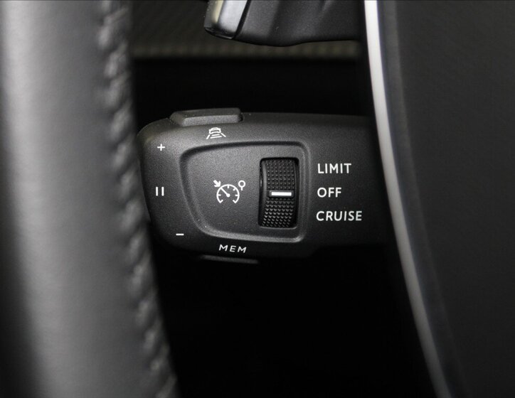 Peugeot 2008 SUV / Terénní 1,2 l 96 kw