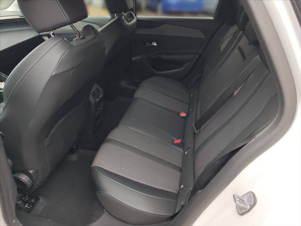 Peugeot 308 Kombi 1,2 l 96 kw