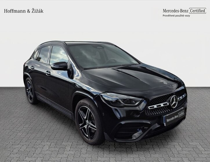 Mercedes-Benz GLA 3
