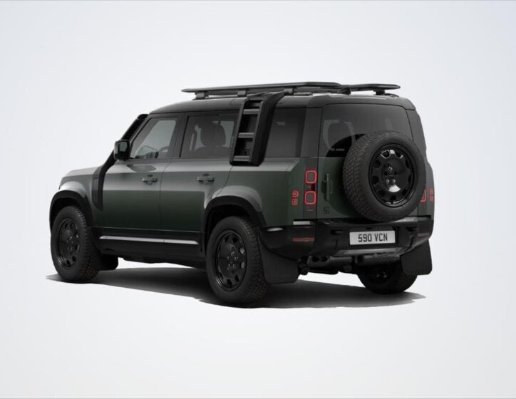 Land Rover Defender 3