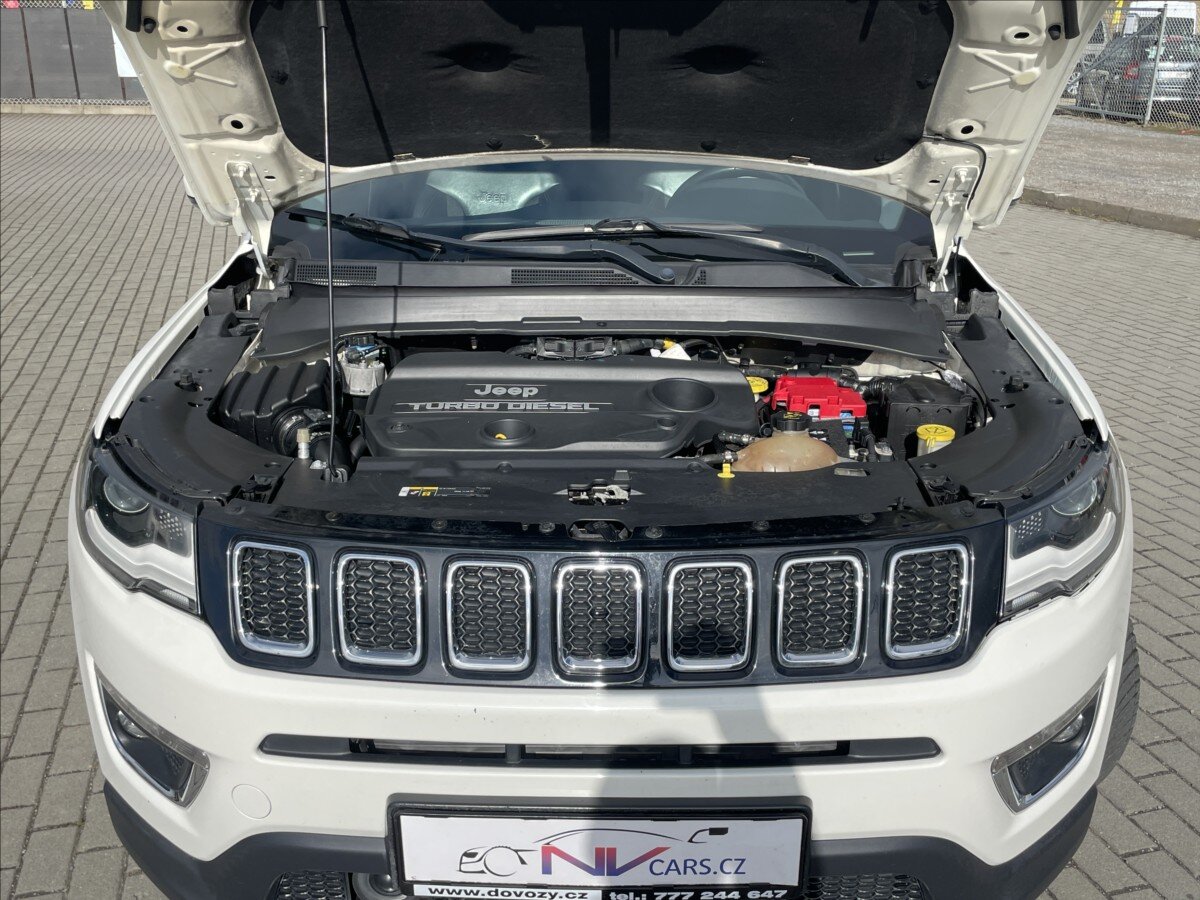 Jeep Compass SUV / Terénní 2,0 l 103 kw