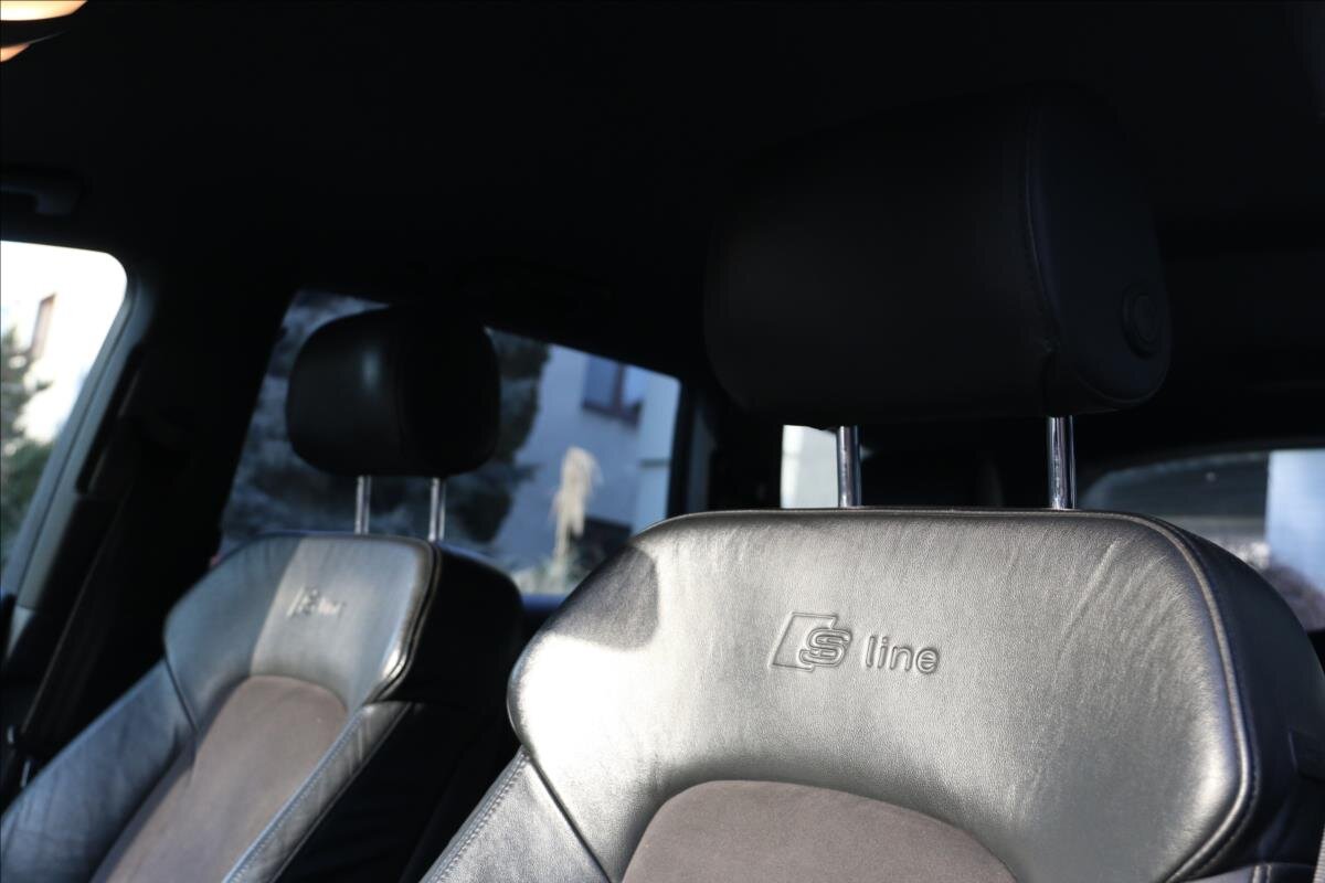 Audi Q7 Kombi 3,0 l 176 kw