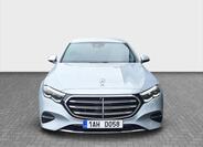 Mercedes-Benz Třídy E 8