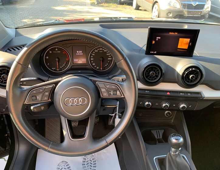 Audi Q2 13