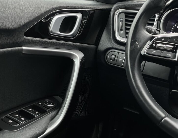 KIA XCeed Hatchback 1,5 l 118 kw