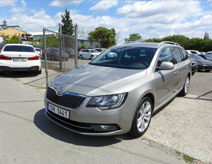 Škoda Superb 2