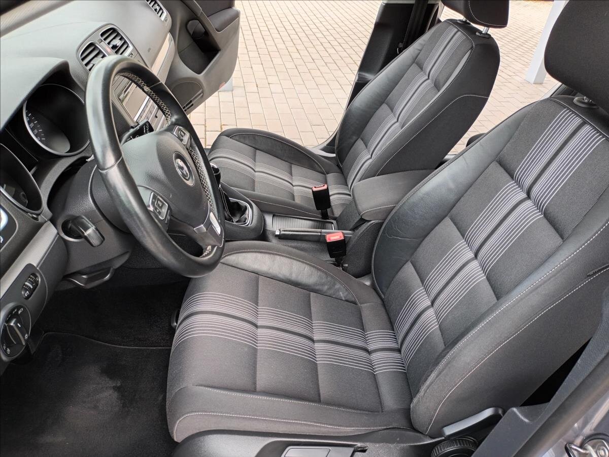 Volkswagen Golf Hatchback 1,2 l 63 kw