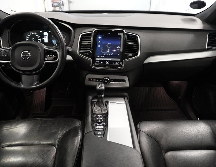 Volvo XC90 SUV 2,0 l 173 kw