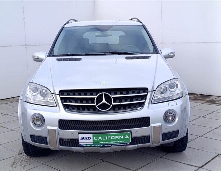 Mercedes-Benz Třídy M SUV / Terénní 3,0 l 165 kw