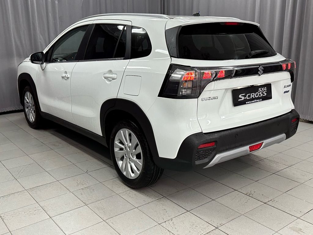 Suzuki S-Cross
