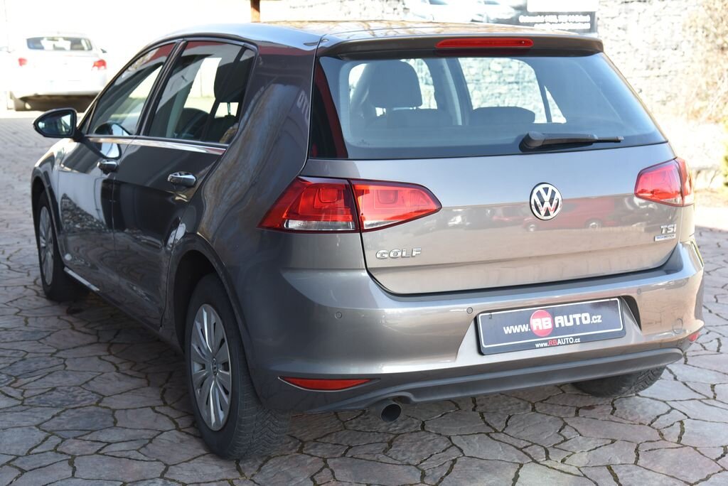 Volkswagen Golf Hatchback 1,2 l 77 kw