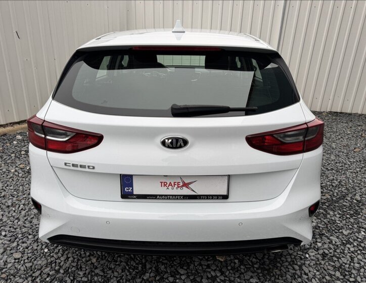 KIA Ceed 11