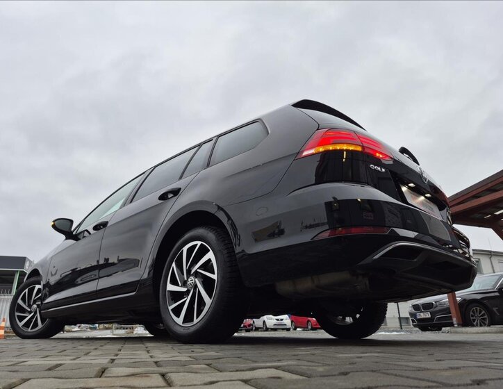 Volkswagen Golf Kombi 1,5 l 110 kw