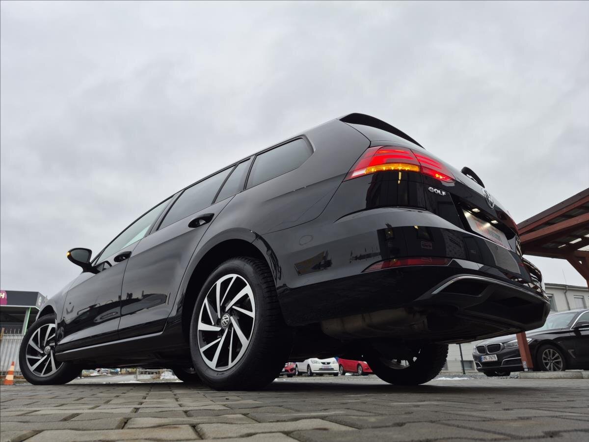 Volkswagen Golf Kombi 1,5 l 110 kw