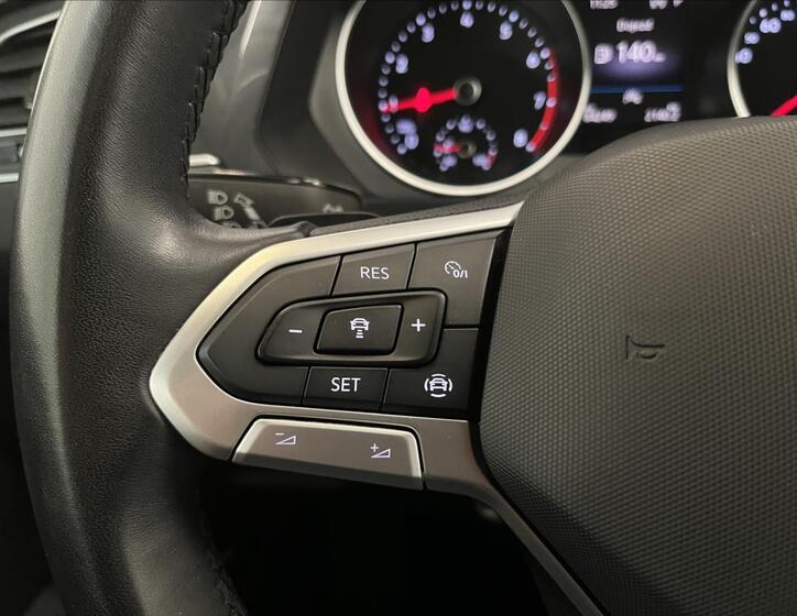 Volkswagen Tiguan 19
