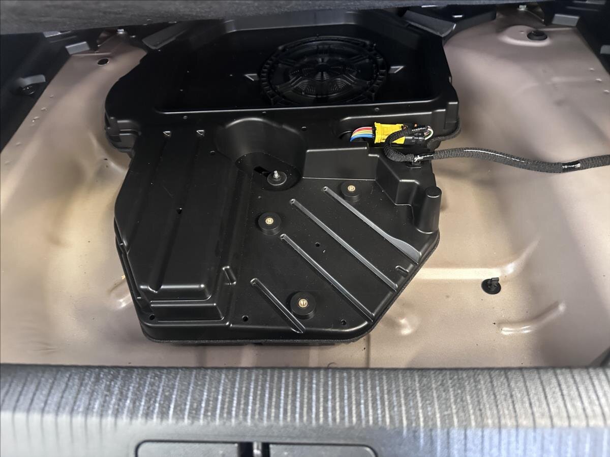 Peugeot 2008 SUV / Terénní 1,2 l 114 kw