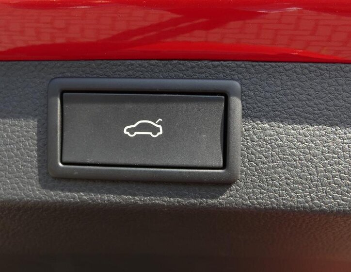 Škoda Karoq SUV / Terénní 1,5 l 110 kw