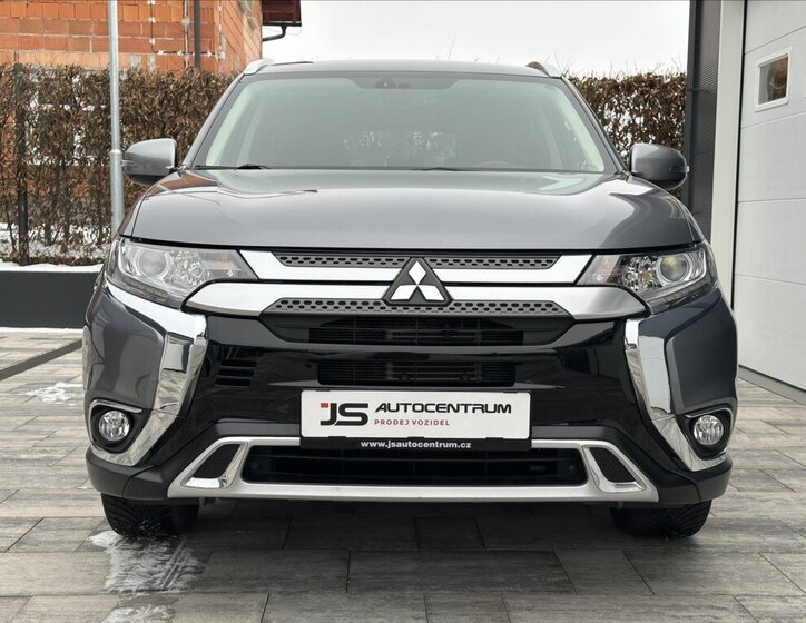 Mitsubishi Outlander SUV 2,0 l 110 kw