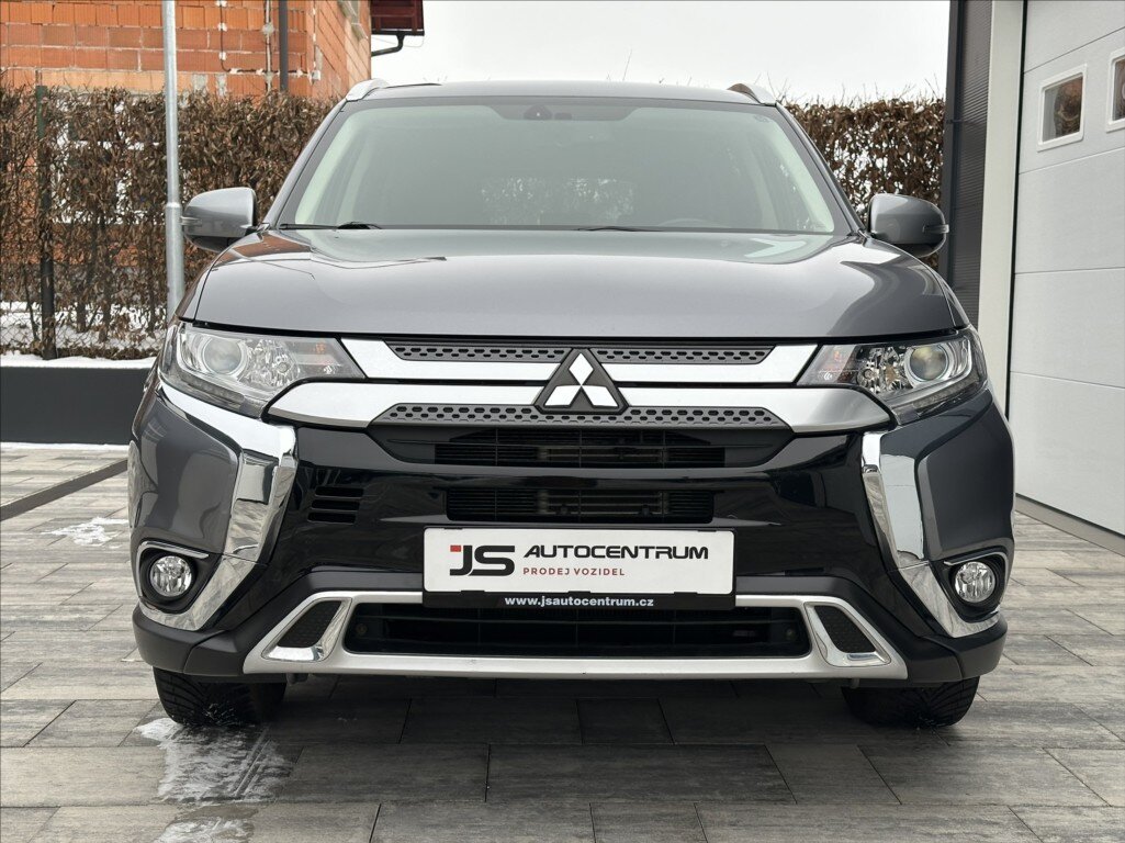 Mitsubishi Outlander SUV 2,0 l 110 kw