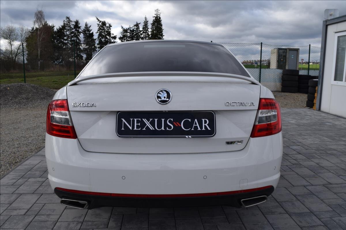 Škoda Octavia Sedan / Limuzína 2,0 l 135 kw