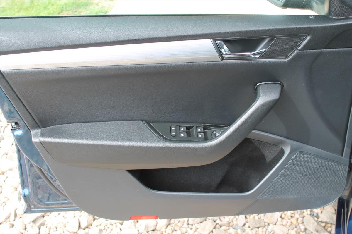 Škoda Superb Kombi 2,0 l 110 kw