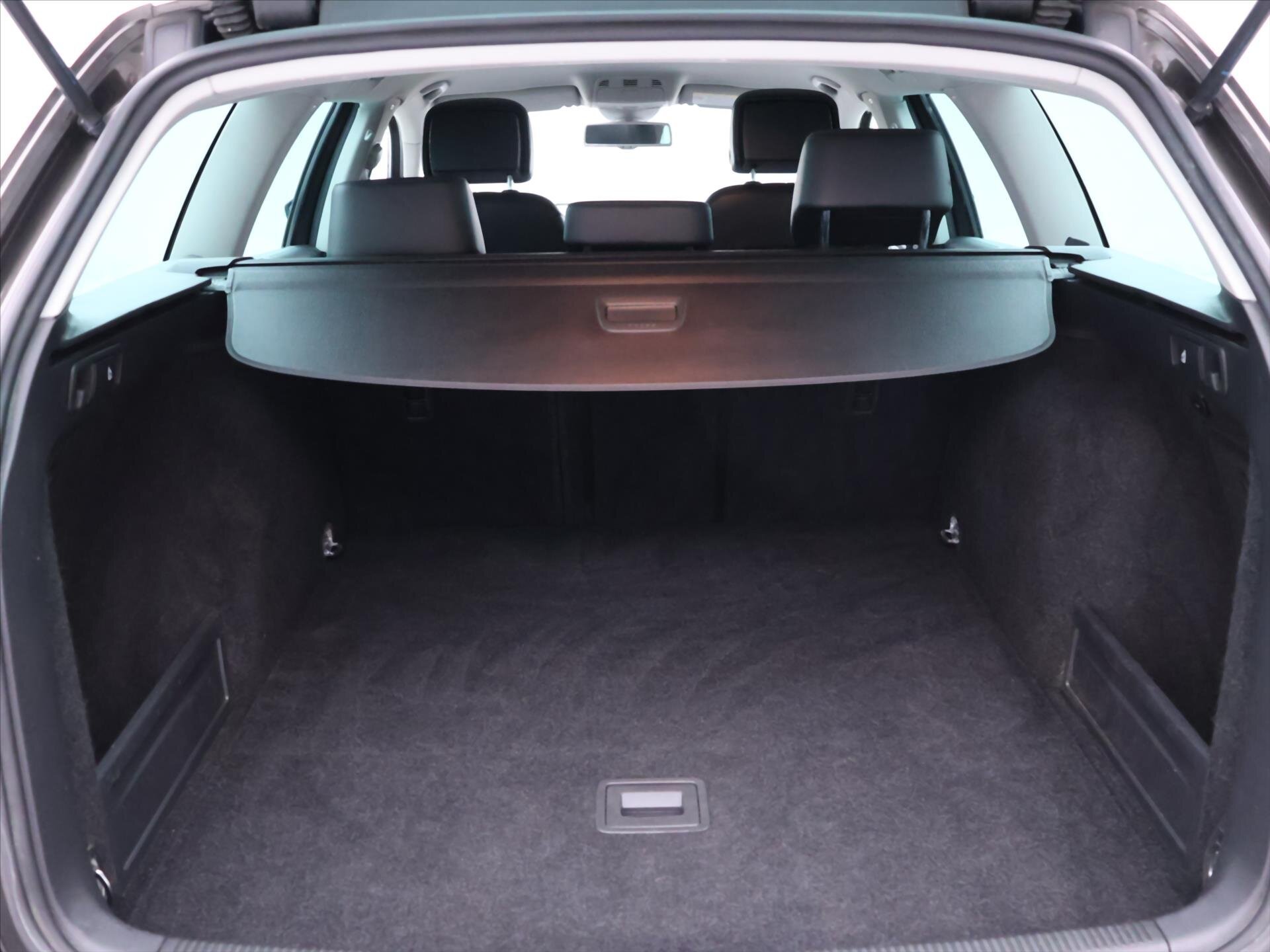 Volkswagen Passat Kombi 2,0 l 155 kw