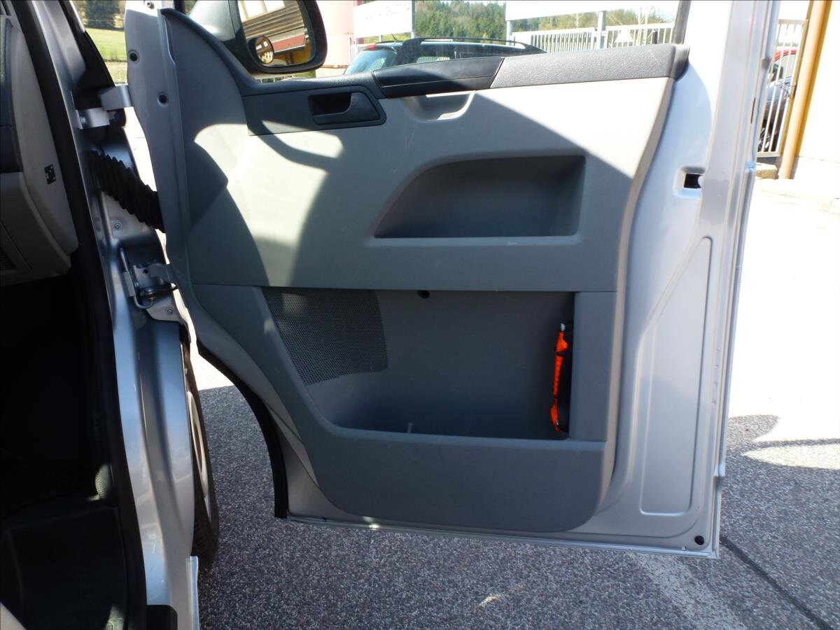 Volkswagen Transporter Ostatní 2,0 l 103 kw