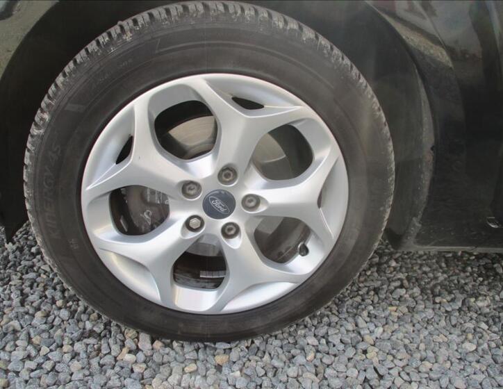 Ford Focus 16