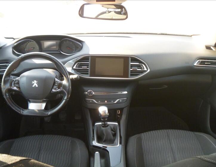 Peugeot 308 13