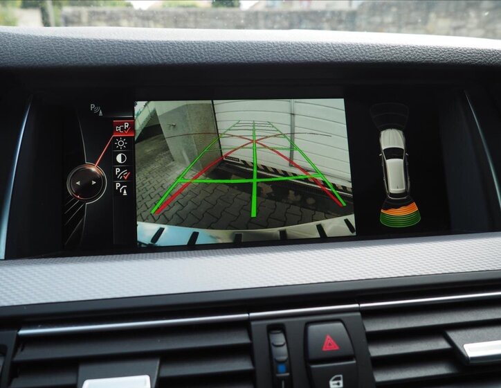 BMW Řada 5 Kombi 3,0 l 190 kw