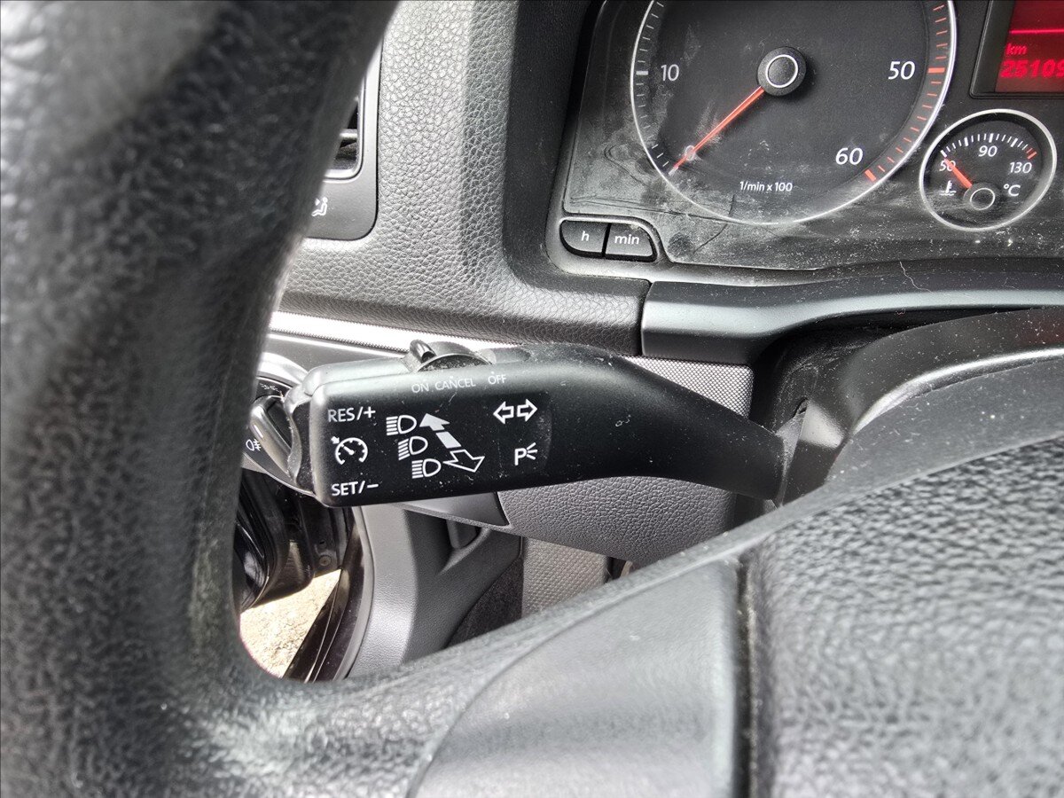 Volkswagen Golf Kombi 2,0 l 103 kw