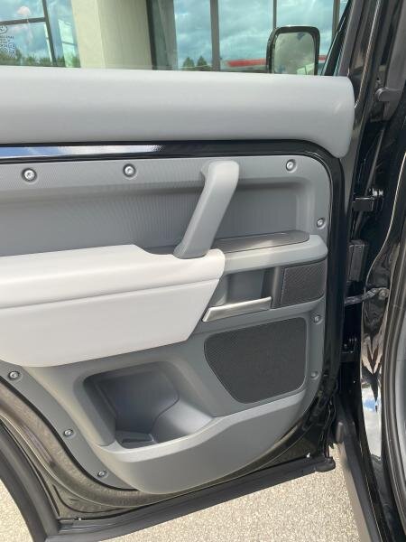 Land Rover Defender SUV 5,0 l 313 kw