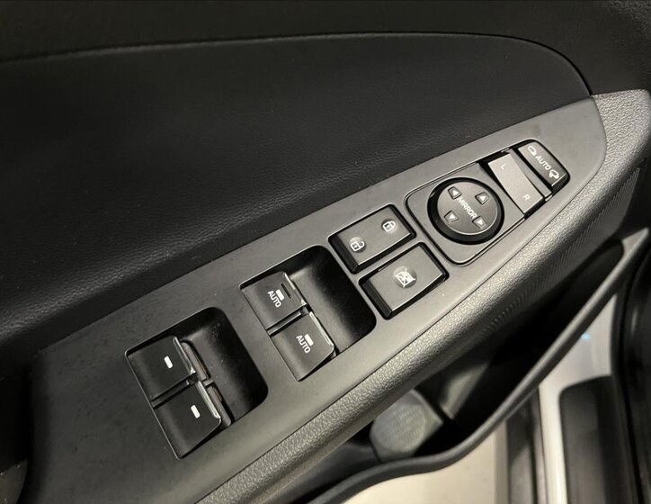 Hyundai Tucson SUV 1,6 l 130 kw