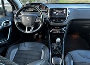 Peugeot 2008 SUV / Terénní 1,6 l 84 kw