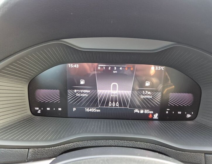 Škoda Karoq SUV 1,5 l 110 kw