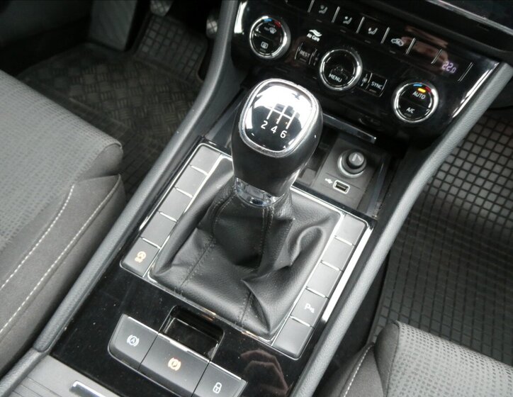 Škoda Superb Kombi 1,6 l 88 kw