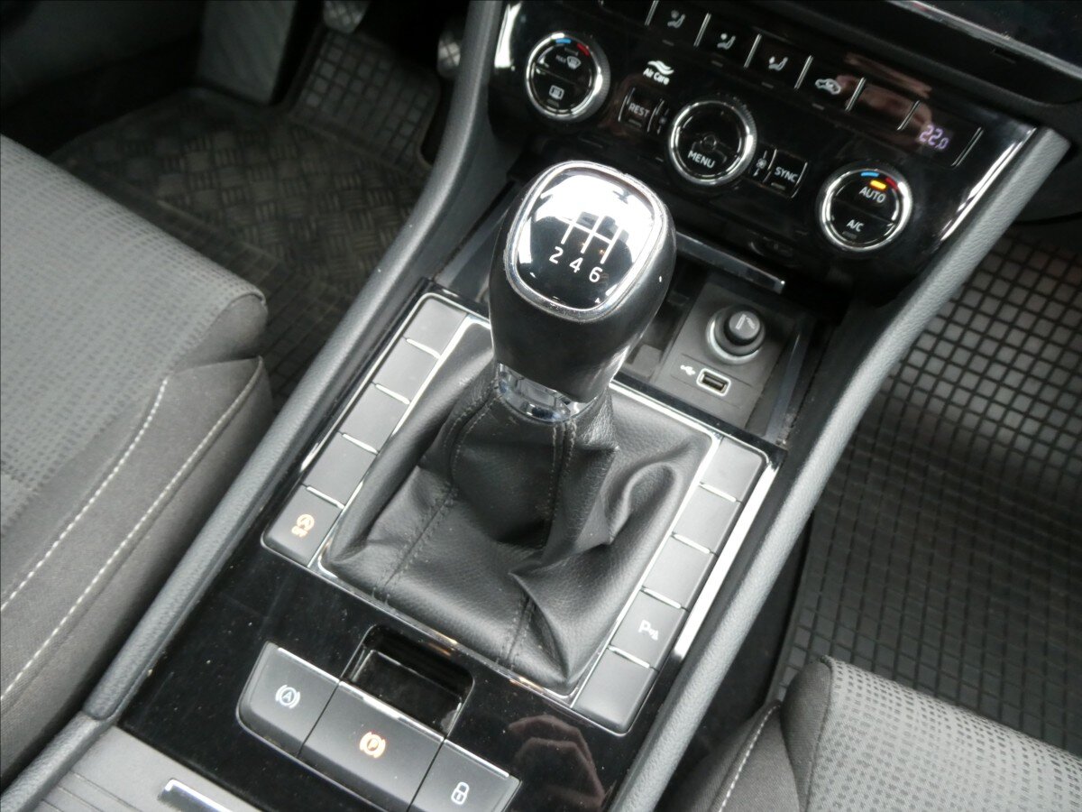 Škoda Superb Kombi 1,6 l 88 kw