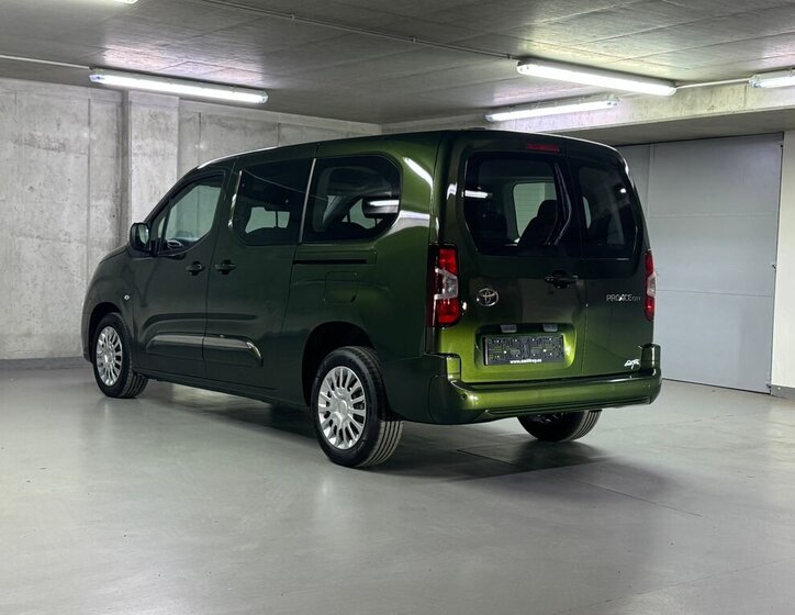 Toyota ProAce City Verso MPV 1,5 l 96 kw