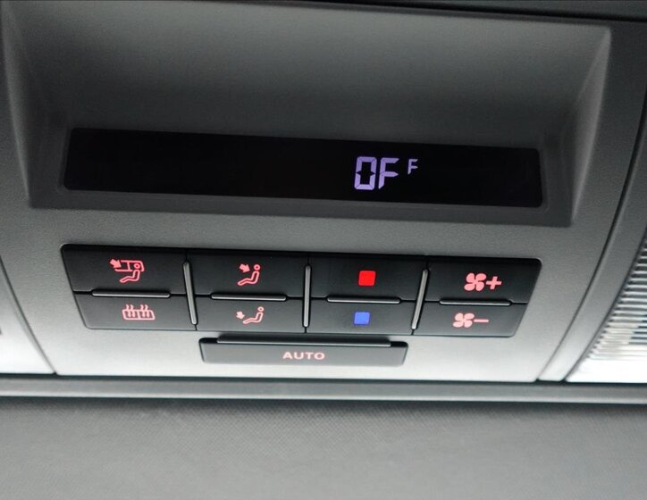 Volkswagen Caravelle Ostatní 2,0 l 132 kw