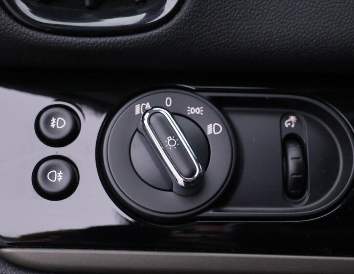 Mini Countryman SUV / Terénní 1,5 l 100 kw