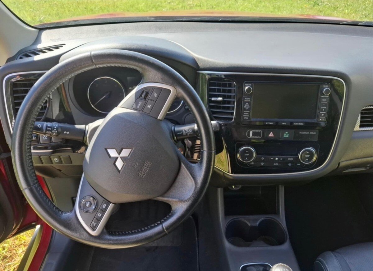 Mitsubishi Outlander SUV / Terénní 0,0 110 kw