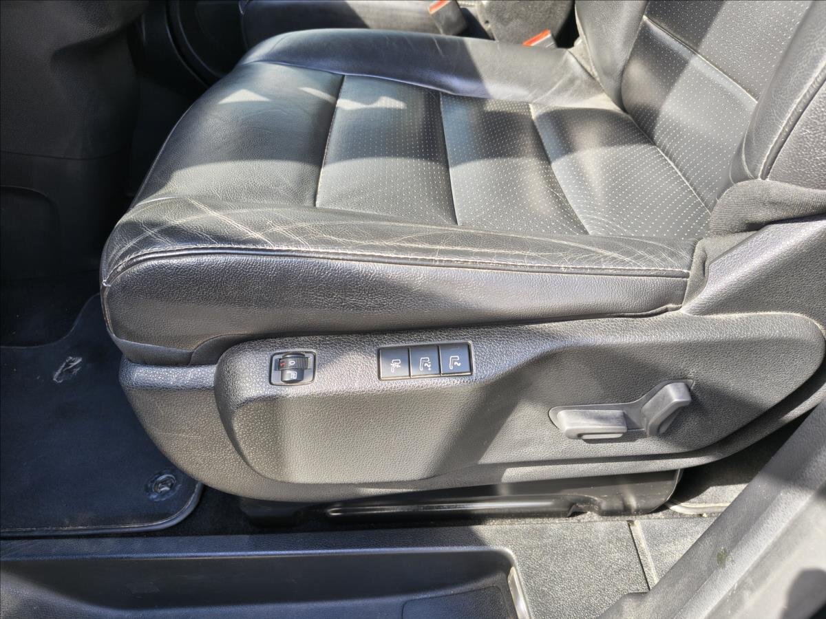 Citroën SpaceTourer MPV 2,0 l 130 kw