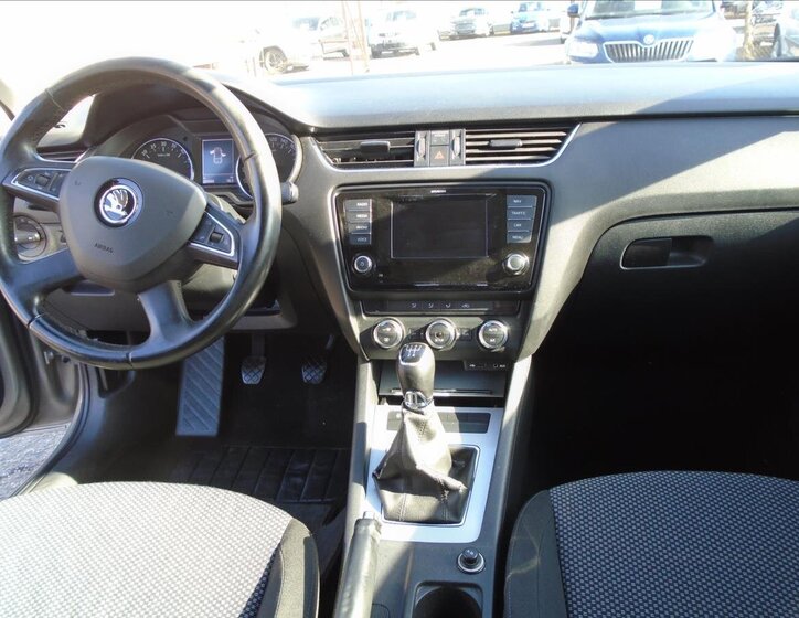 Škoda Octavia Kombi 1,6 l 77 kw