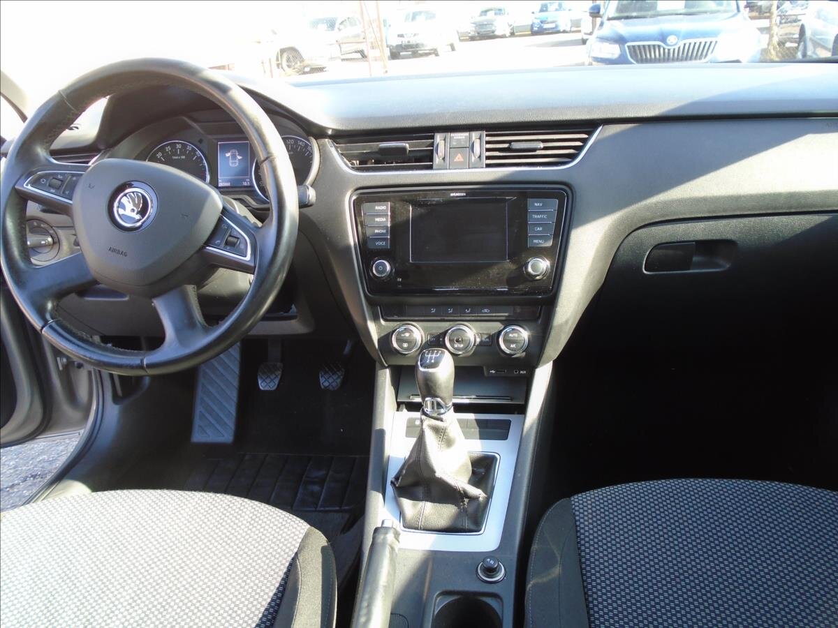 Škoda Octavia Kombi 1,6 l 77 kw