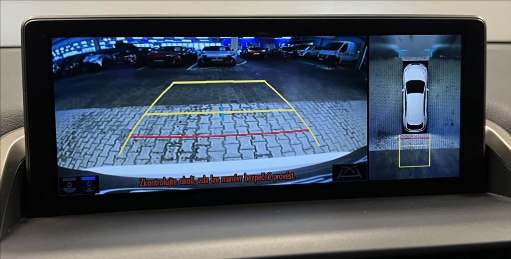 Lexus NX 300h SUV / Terénní 2,5 l 145 kw