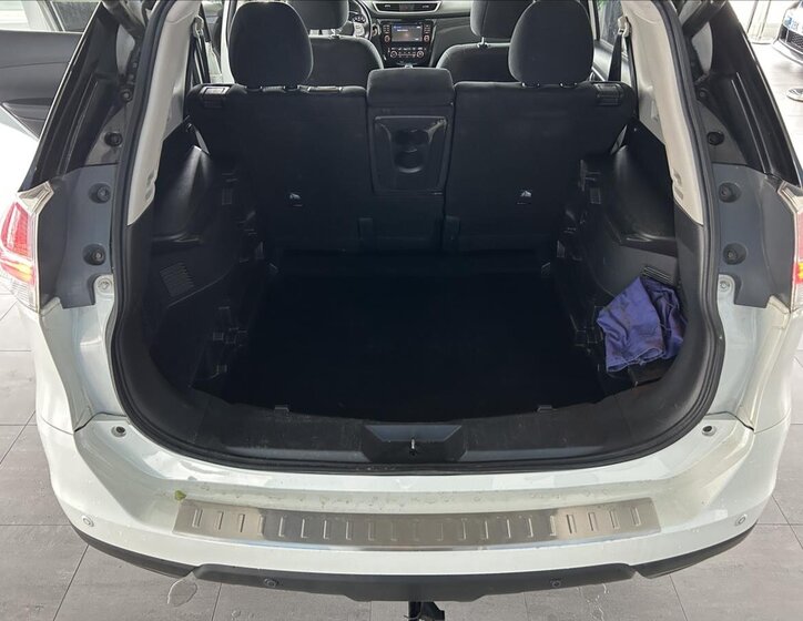 Nissan X-Trail SUV / Terénní 2,0 l 130 kw