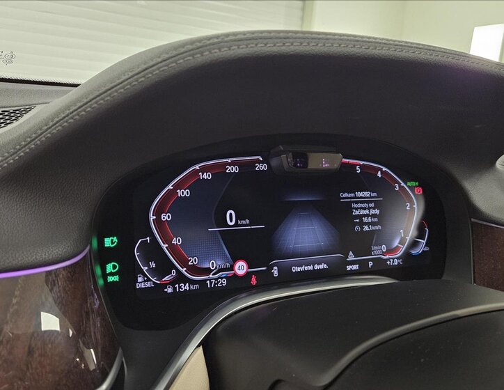 BMW Řada 7 Sedan / Limuzína 3,0 l 195 kw