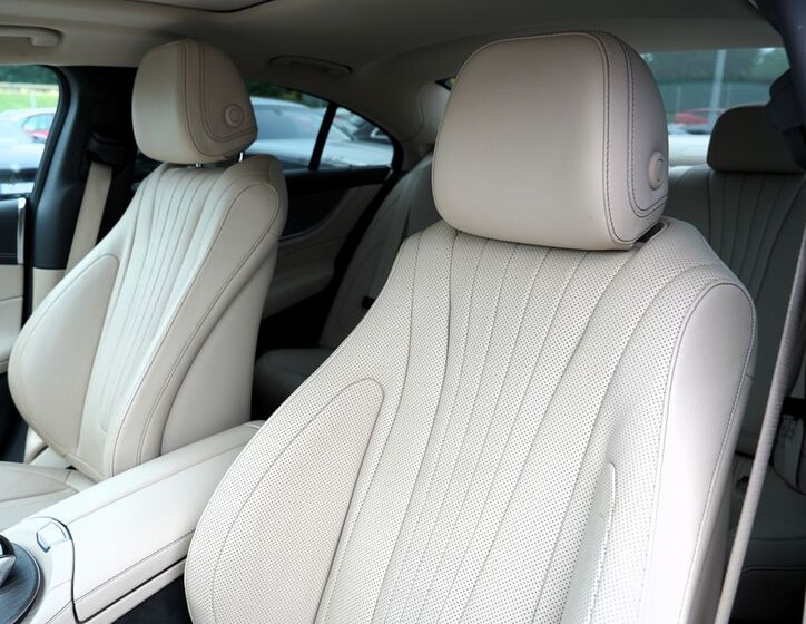 Mercedes-Benz CLS 21