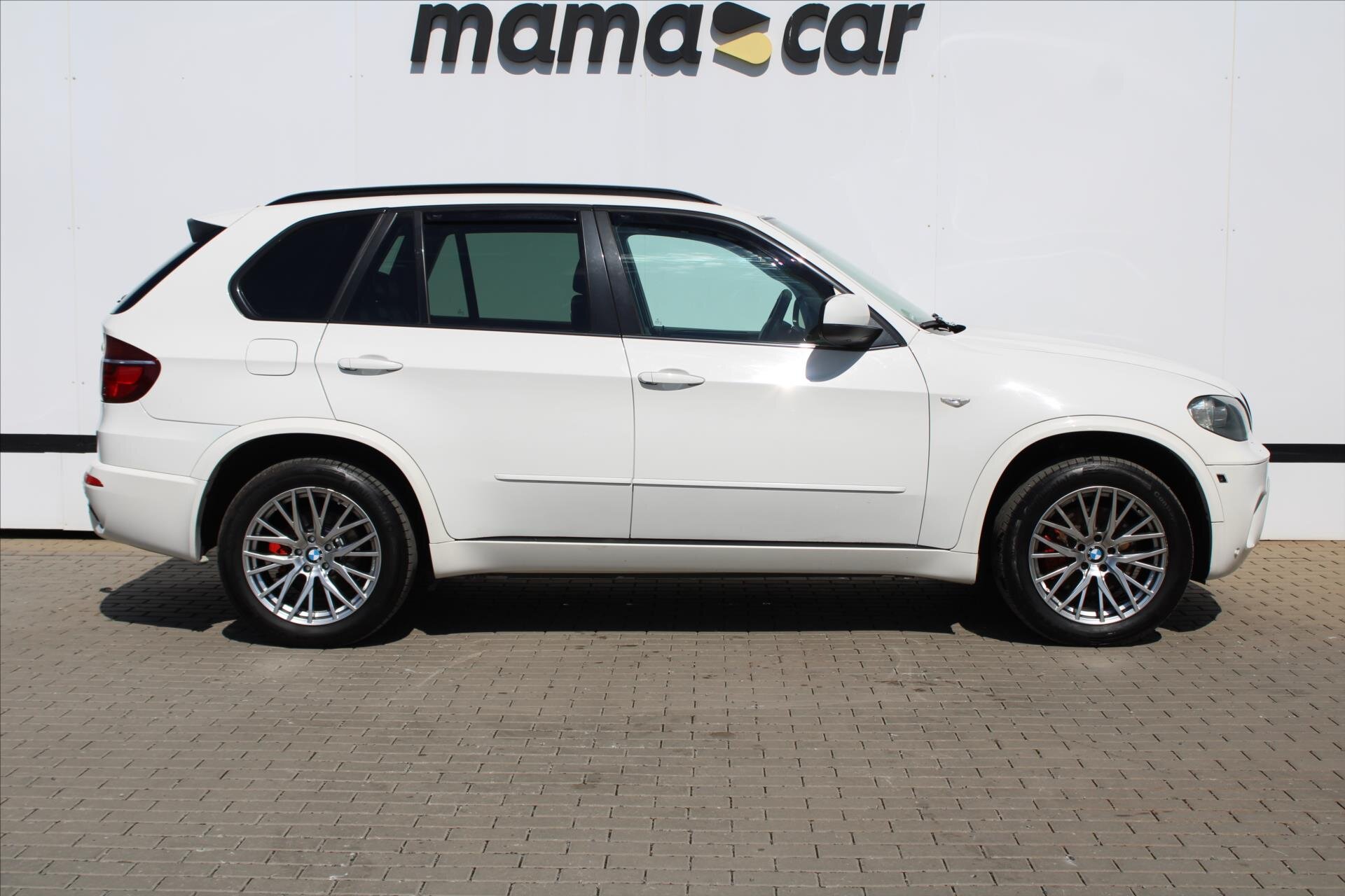 BMW X5 SUV / Terénní 3,0 l 225 kw
