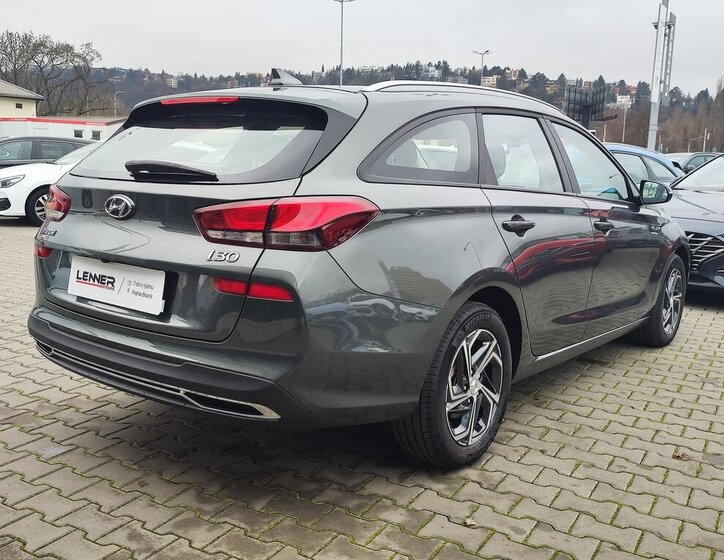 Hyundai i30 Kombi 998,0 88 kw